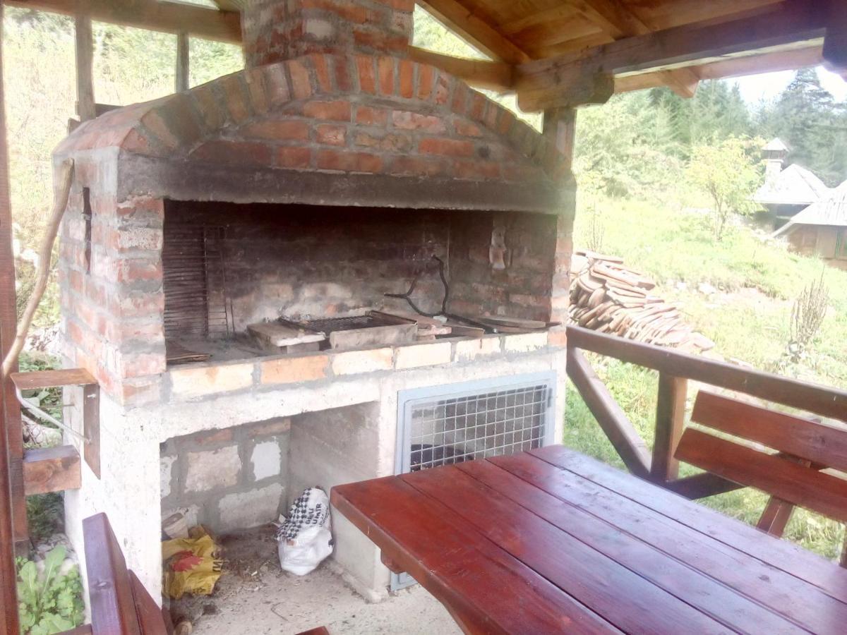Planinska Kuca Dusan Mitrovac Kültér fotó