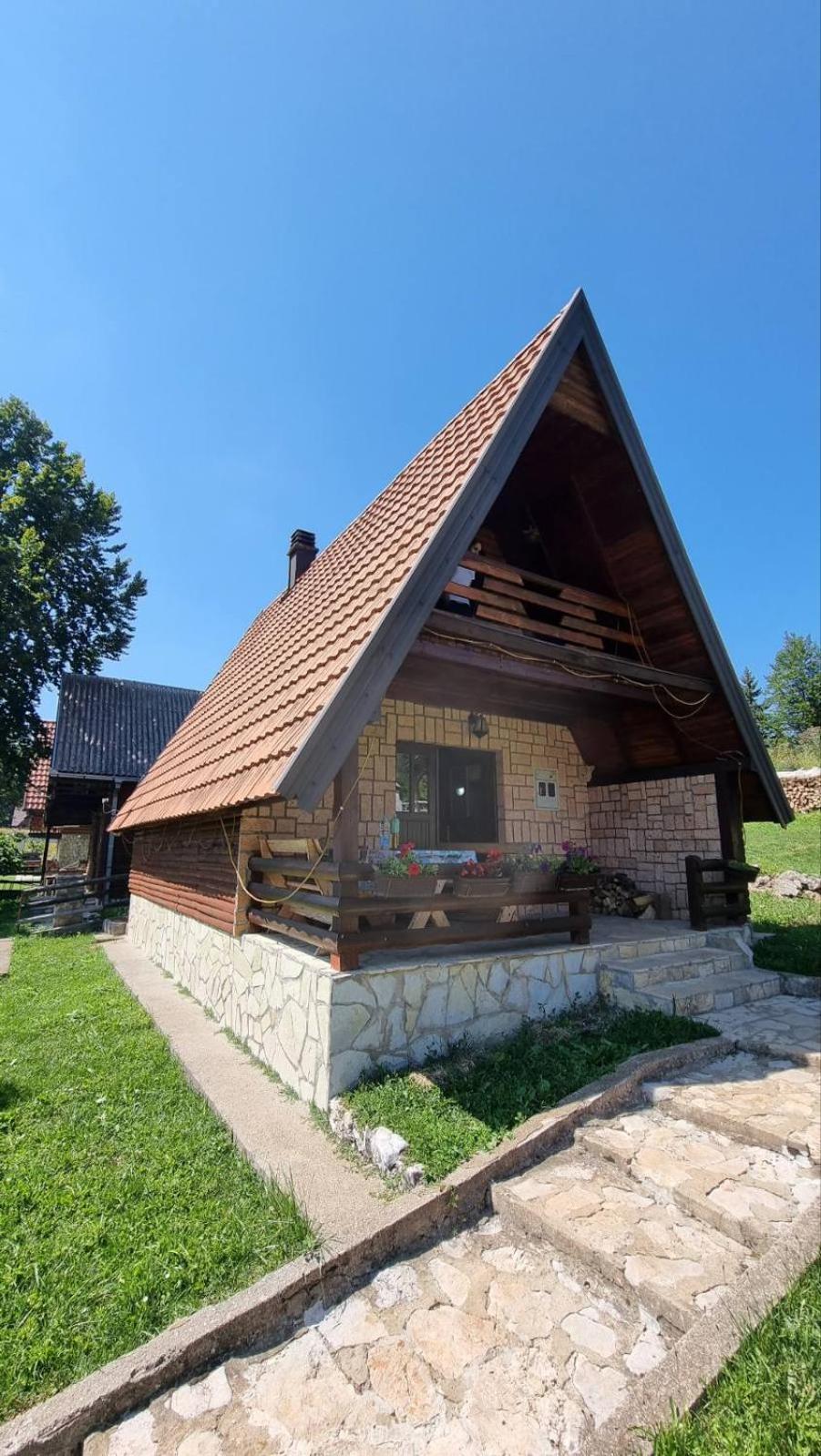 Planinska Kuca Dusan Mitrovac Kültér fotó
