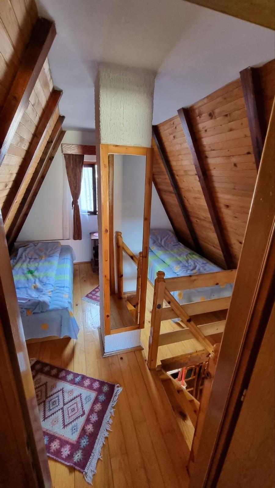 Planinska Kuca Dusan Mitrovac Kültér fotó
