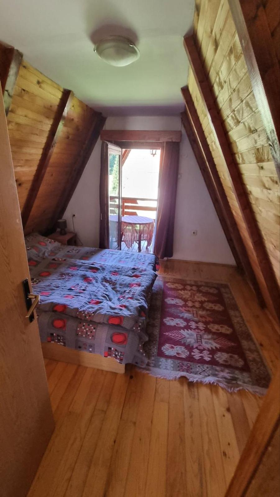 Planinska Kuca Dusan Mitrovac Kültér fotó